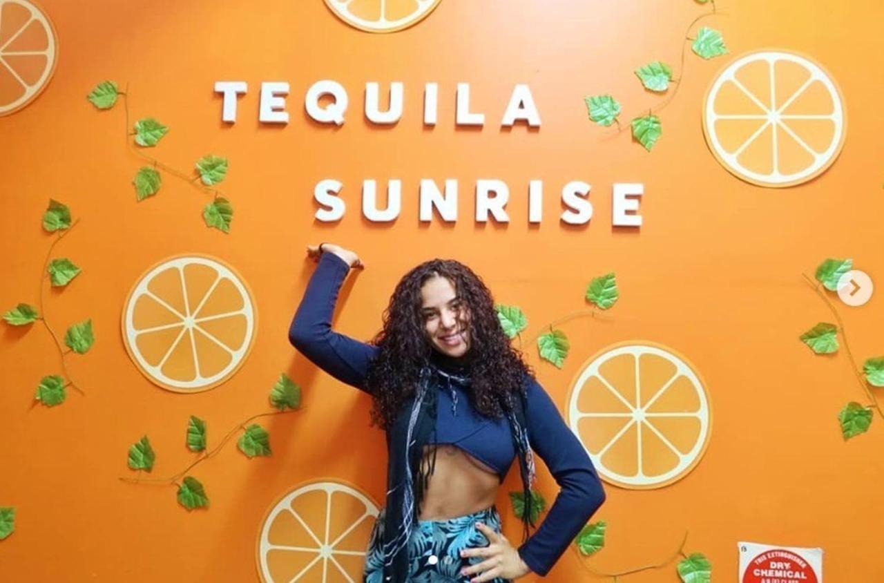 Tequila Sunrise Hostel Surfers Paradise Guldkusten Exteriör bild